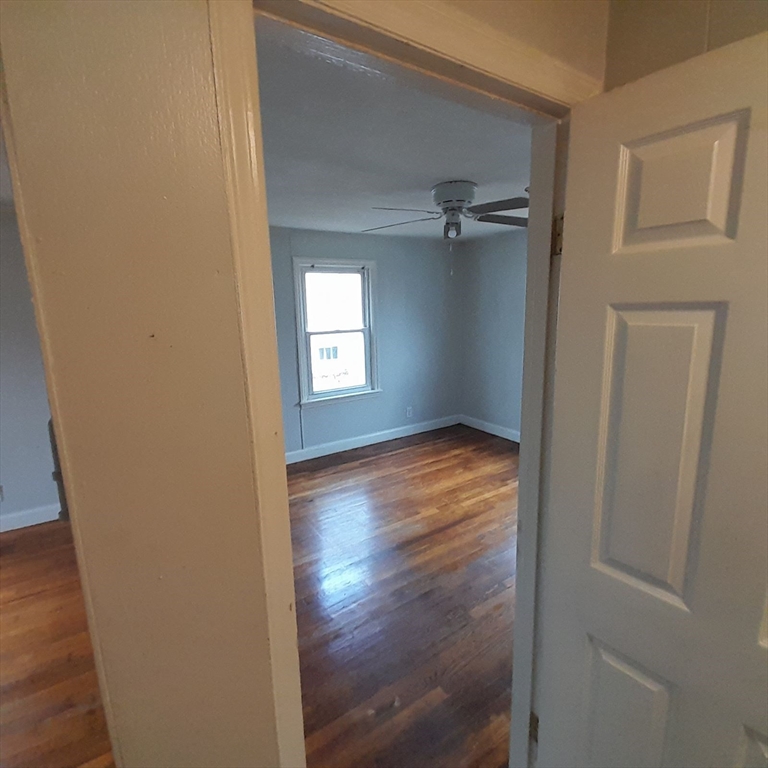 73 Lorimer Street Springfield, MA 01151 - Photo 5 of 14 Gallery Image 5