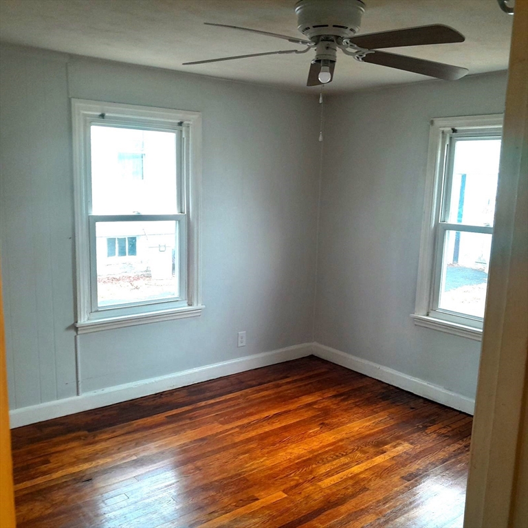 73 Lorimer Street Springfield, MA 01151 - Photo 6 of 14 Gallery Image 6