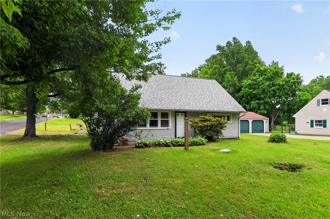 4174 Burkey Road Austintown, OH 44515 - Photo 24 of 33 Front house