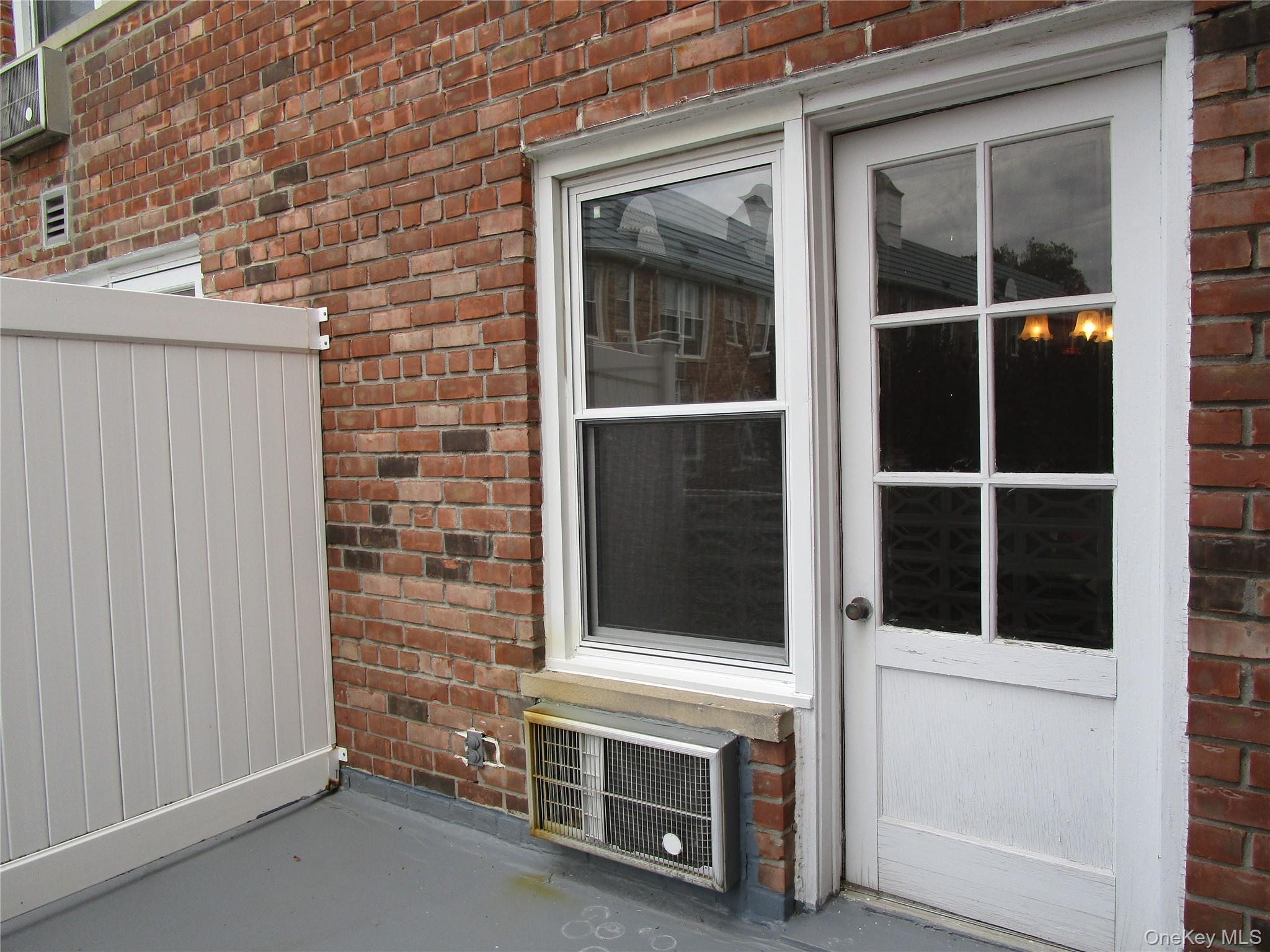 75 Noble Street, Unit 126 Lynbrook, NY 11563 - Photo 21 of 36 a view of an entryway of the house