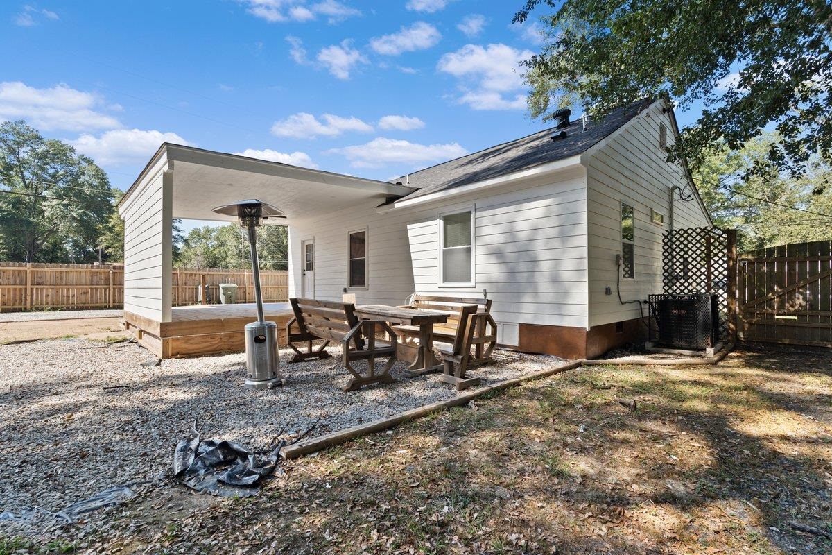 3607 Vanuys Road Memphis, TN 38111 - Photo 26 of 26 a view of a house with backyard and sitting area