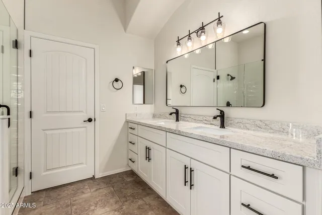 $649,000 | 3503 East Palo Verde Street, Gilbert, AZ 85296