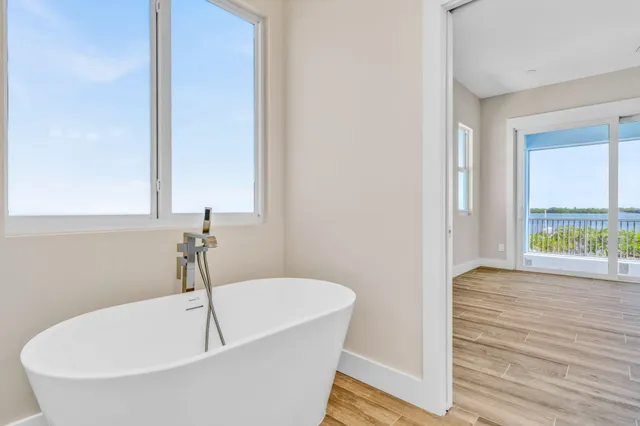 $2,300,000 | 30995 Watson Boulevard, Big Pine Key, FL 33043