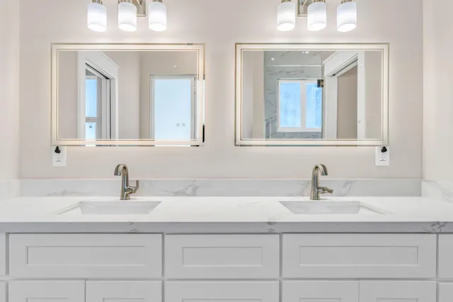 $2,300,000 | 30995 Watson Boulevard, Big Pine Key, FL 33043