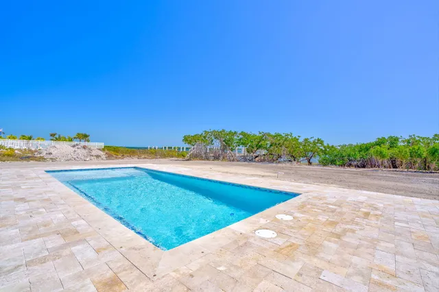 $2,300,000 | 30995 Watson Boulevard, Big Pine Key, FL 33043