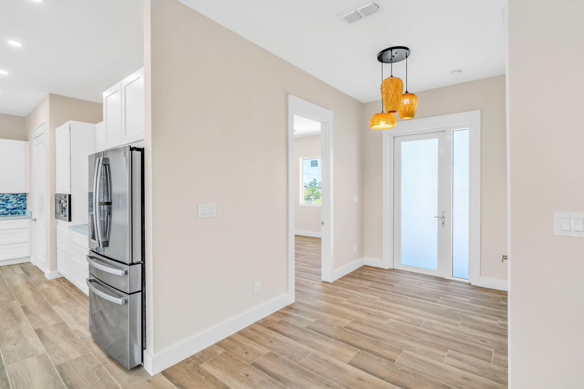 30995 Watson Boulevard Big Pine Key, FL 33043 - Photo 29 of 52 Foyer