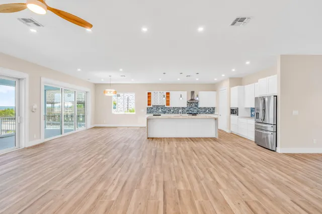 $2,300,000 | 30995 Watson Boulevard, Big Pine Key, FL 33043