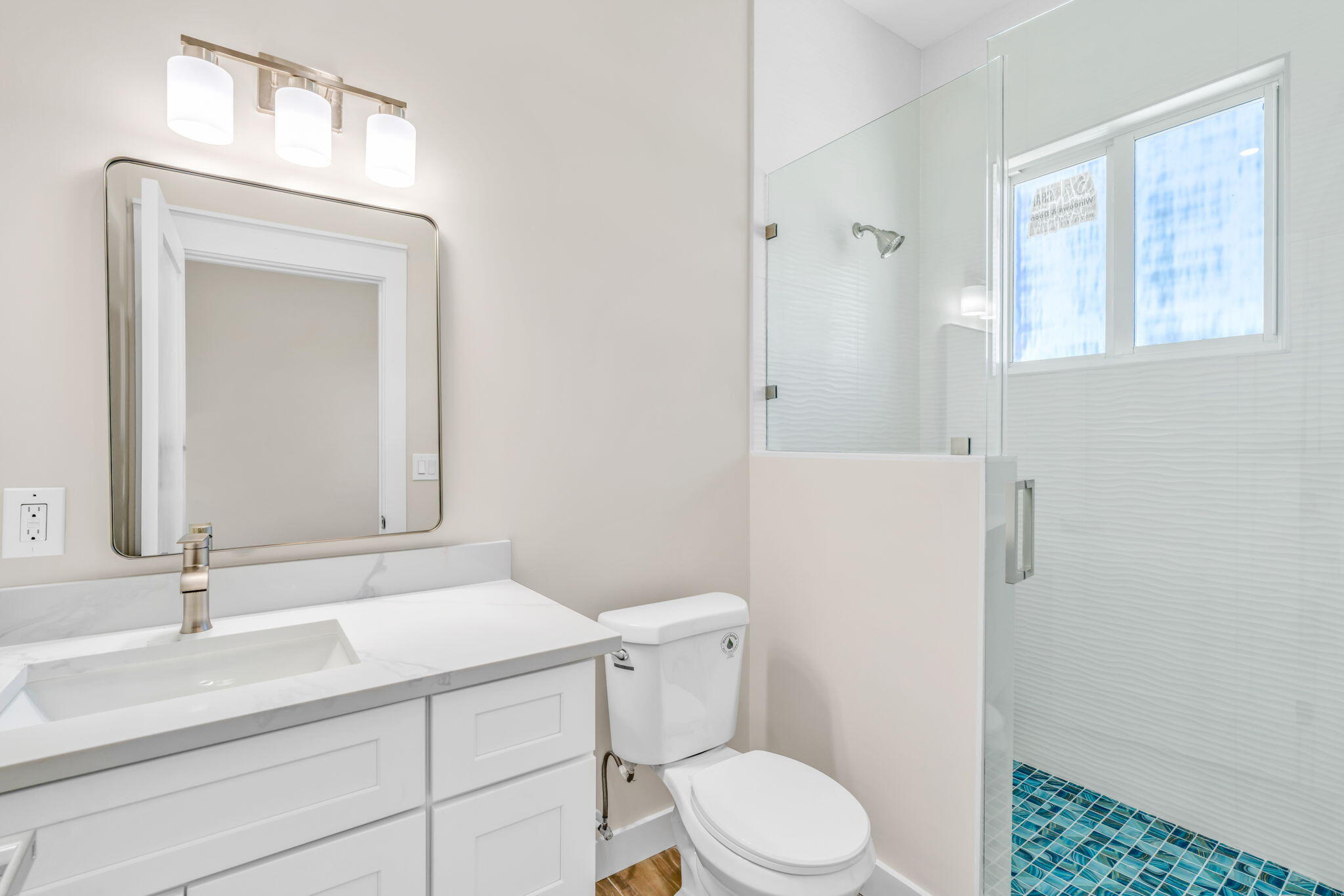 30995 Watson Boulevard Big Pine Key, FL 33043 - Photo 33 of 52 Guest Bedroom 1 En Suite