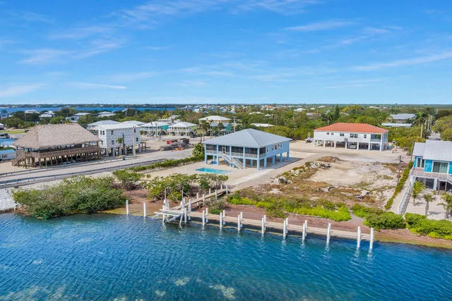 $2,300,000 | 30995 Watson Boulevard, Big Pine Key, FL 33043