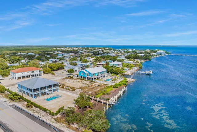 $2,300,000 | 30995 Watson Boulevard, Big Pine Key, FL 33043