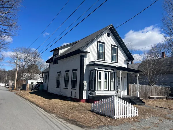 $199,900 | 47 West Terrace Street, Claremont, NH 03743