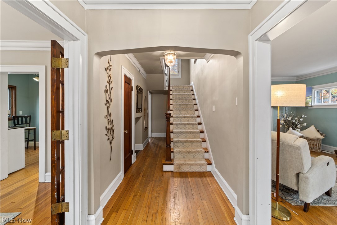 2263 Lamberton Road Cleveland, OH 44118 - Photo 5 of 32 Gallery Image 5