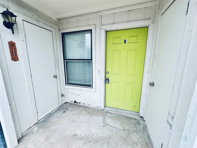 $1,125 | 5507 Rose Hill Circle, Unit B, Austin, TX 78745