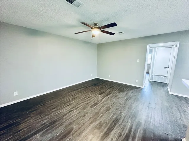 $1,125 | 5507 Rose Hill Circle, Unit B, Austin, TX 78745
