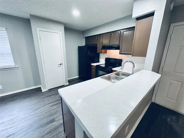 $1,125 | 5507 Rose Hill Circle, Unit B, Austin, TX 78745