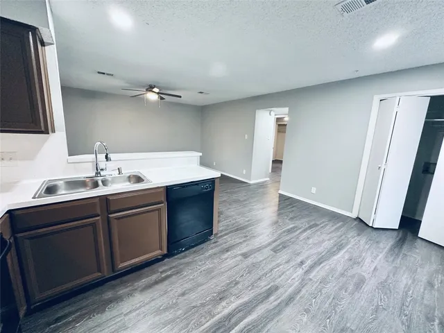 $1,125 | 5507 Rose Hill Circle, Unit B, Austin, TX 78745