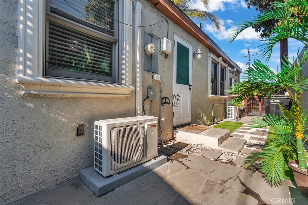 4610 Leonis Street Commerce, CA 90040 - Photo 25 of 32 a view of a storage & utility room
