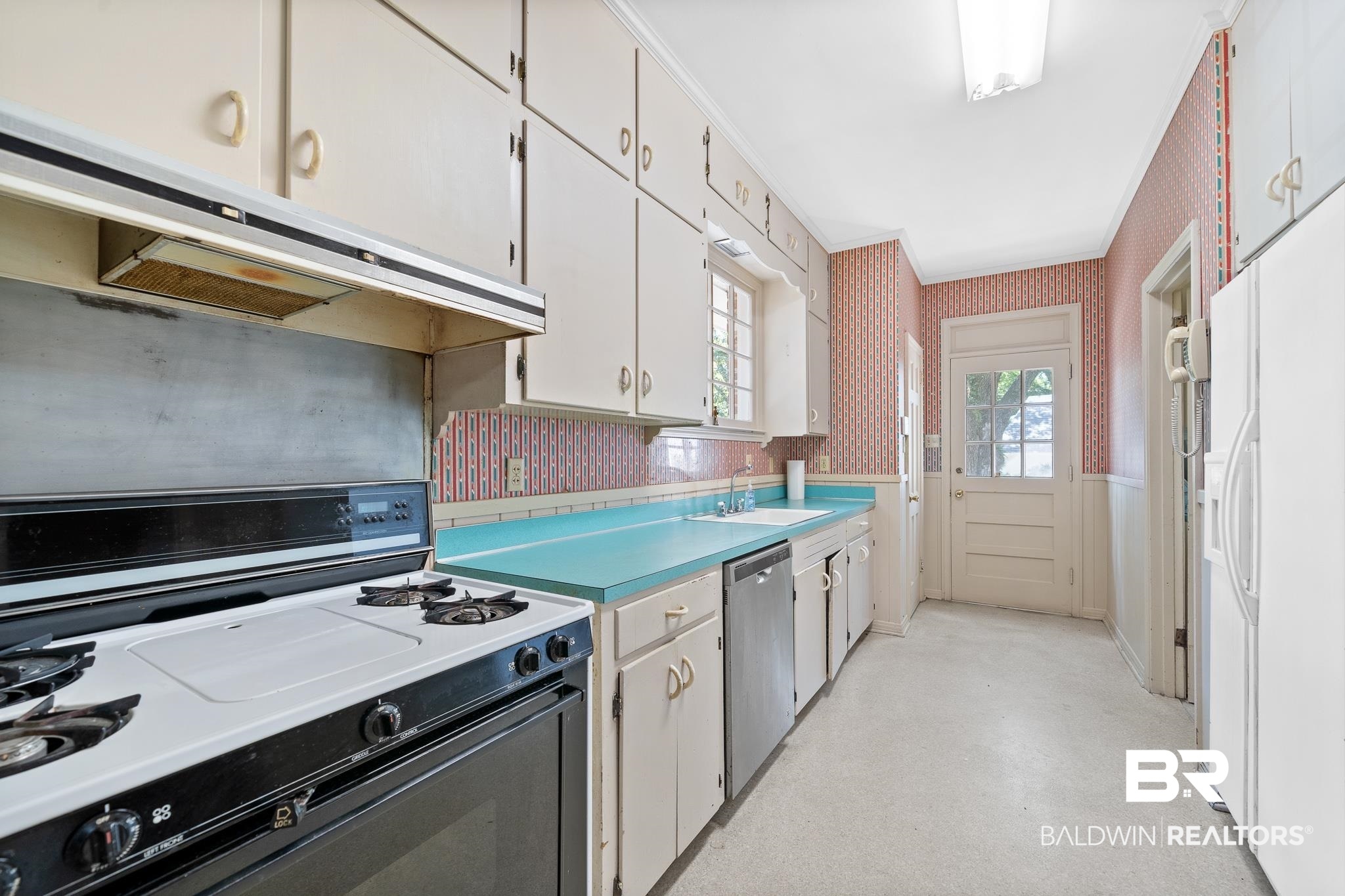 1 Kingsway Mobile, AL 36608 - Photo 19 of 34