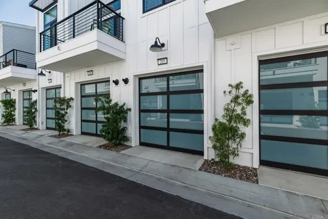 $1,495,000 | 1105 Catania Court, Unit 203, Encinitas, CA 92024