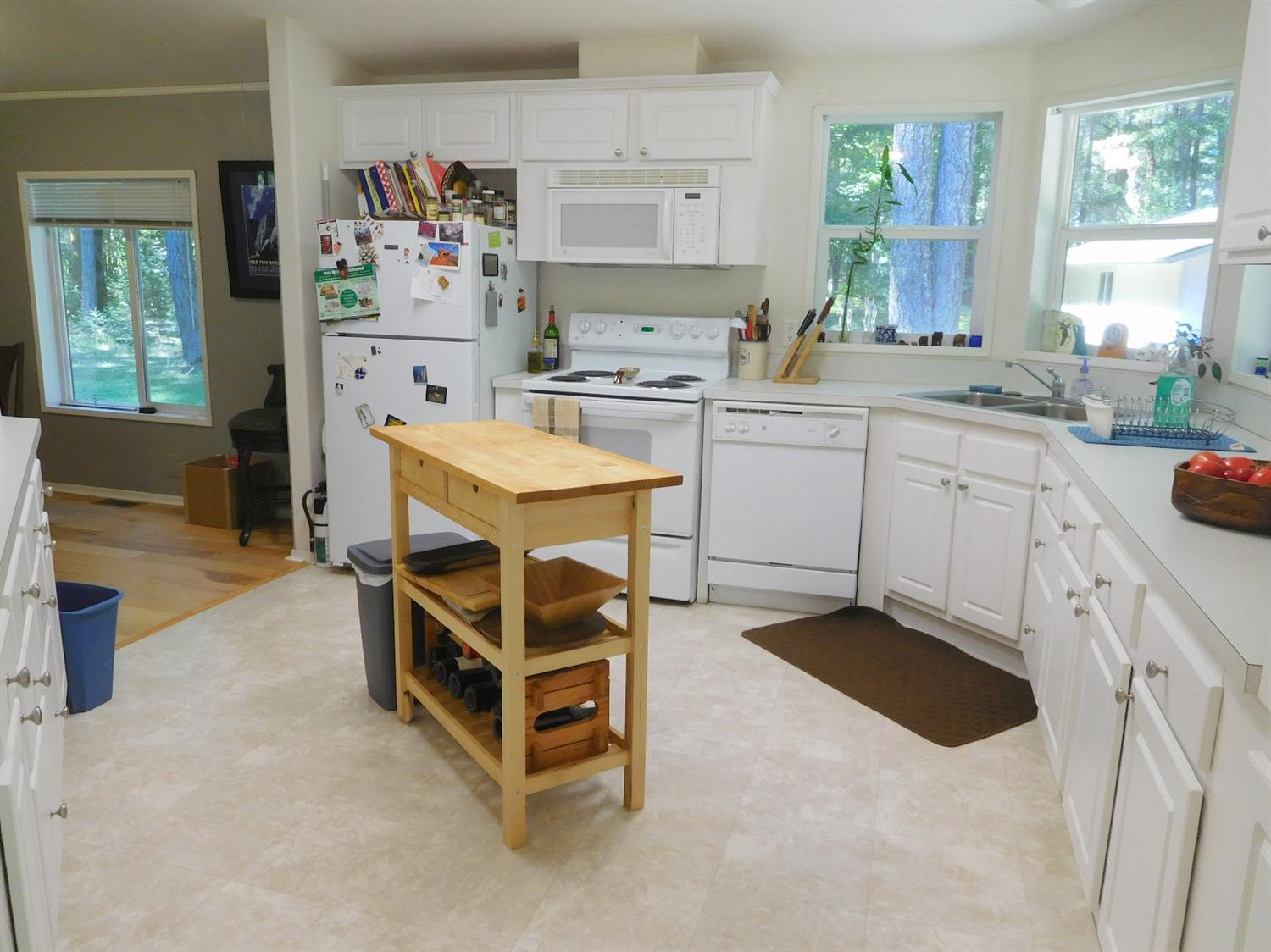 271 Kirkham Road Cave Junction, OR 97523 - Photo 5 of 33 Enter the home and on the right, just pa