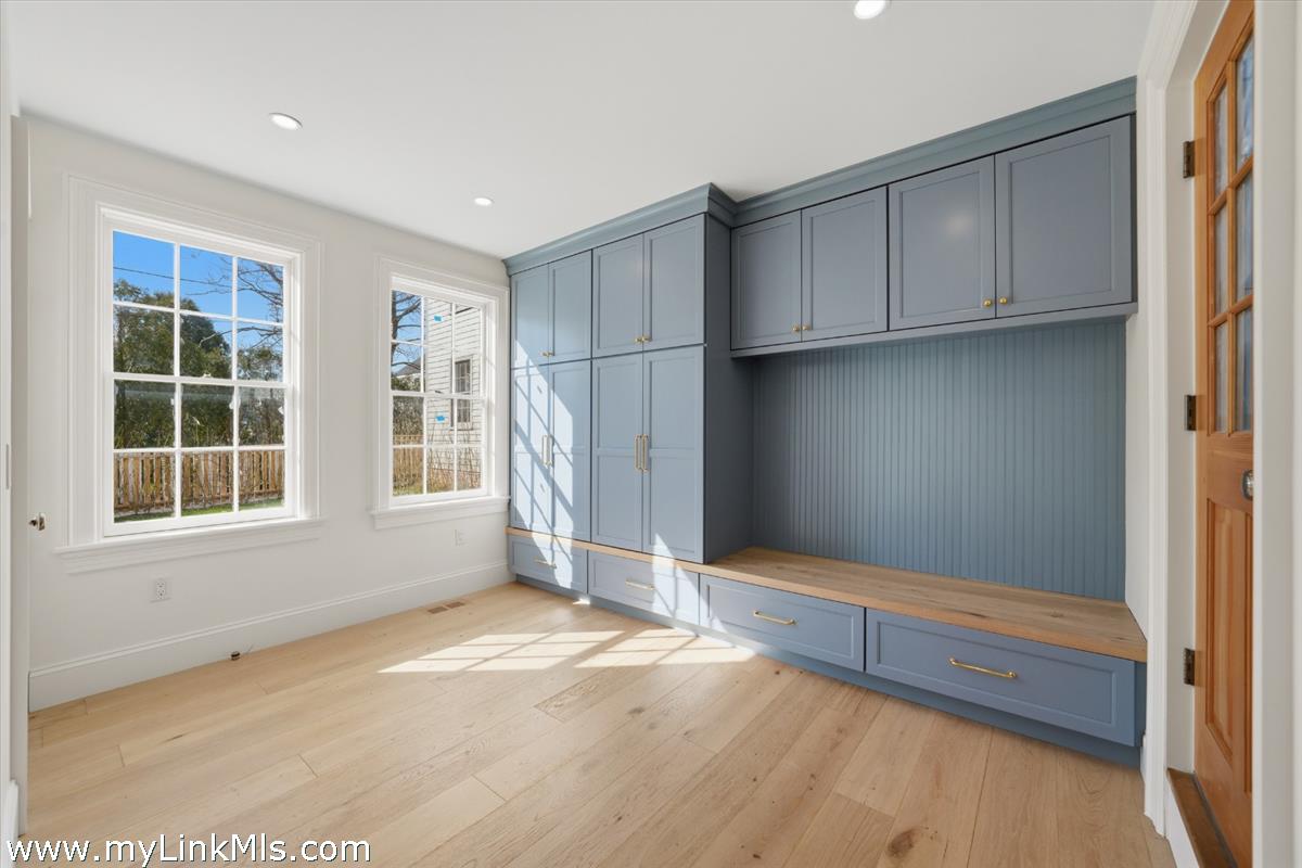 85 Orange Street Nantucket, MA 02554 - Photo 20 of 89 an empty room with windows