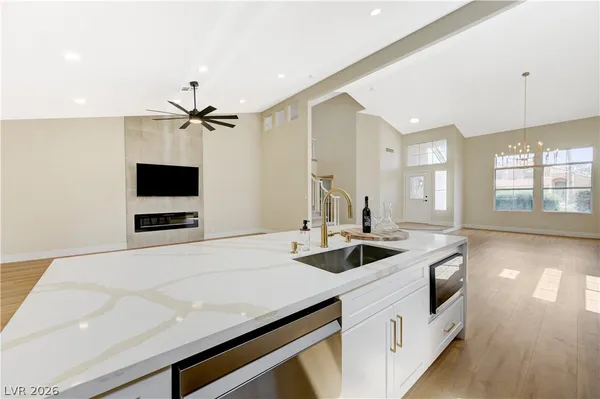 $724,998 | 11 Cozy Glen Circle, Henderson, NV 89074