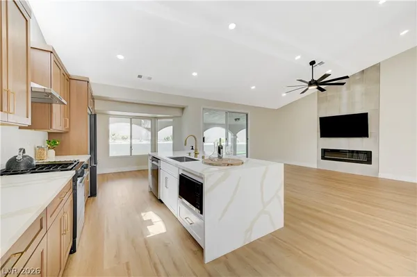 $724,998 | 11 Cozy Glen Circle, Henderson, NV 89074