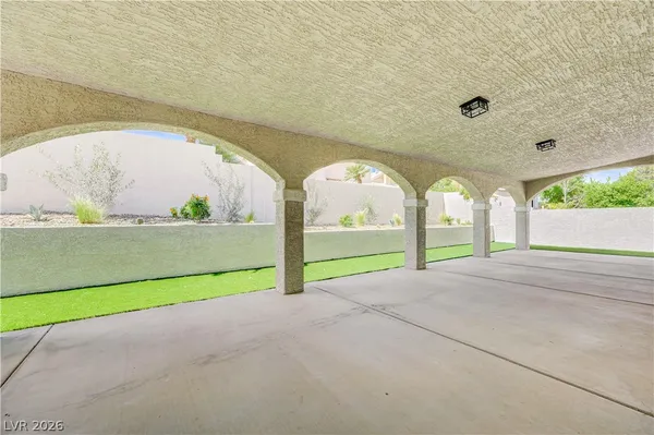 $724,998 | 11 Cozy Glen Circle, Henderson, NV 89074