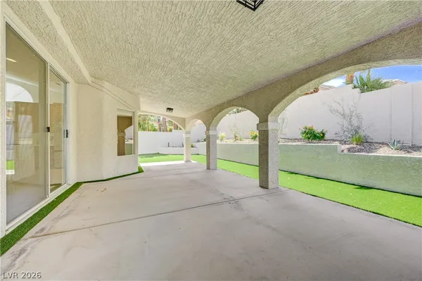 $724,998 | 11 Cozy Glen Circle, Henderson, NV 89074