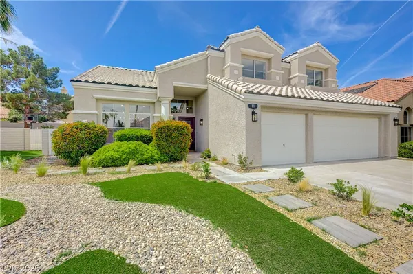 $724,998 | 11 Cozy Glen Circle, Henderson, NV 89074
