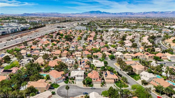 $724,998 | 11 Cozy Glen Circle, Henderson, NV 89074