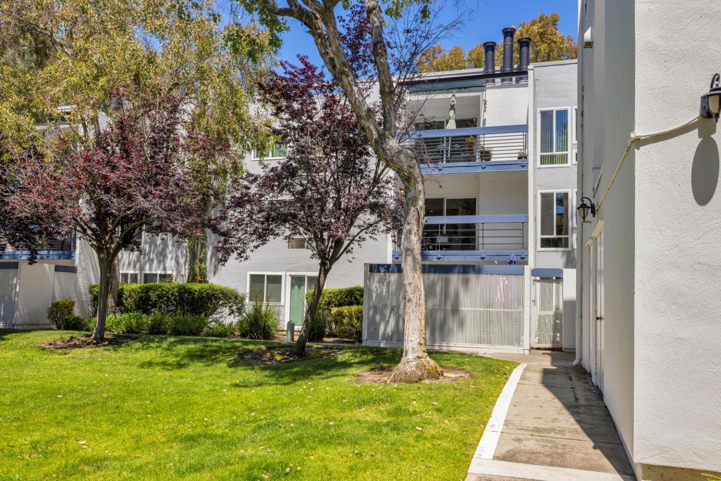 1033 Shell Boulevard, Unit 7 Foster City, CA 94404 - Photo 4 of 34