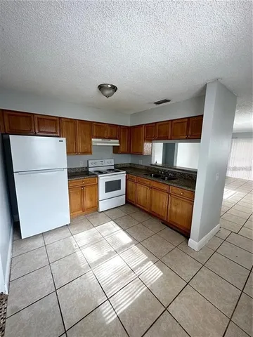 $1,397 | 1348 Fairway Drive, Unit 1348, Lakeland, FL 33801