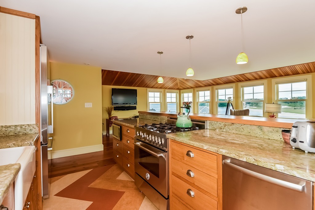 32 Middle Road Ipswich, MA 01938 - Photo 13 of 30