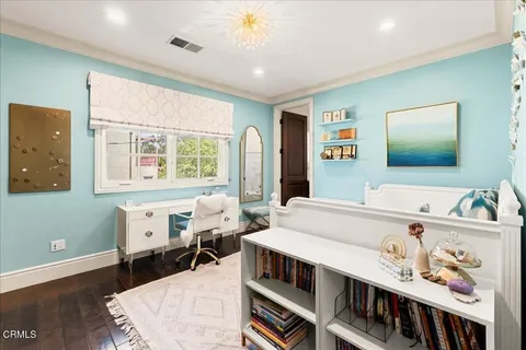 $4,250,000 | 10520 Blythe Avenue, Los Angeles, CA 90064