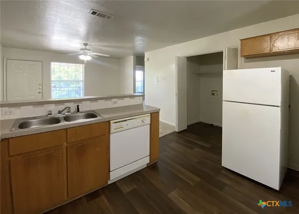 $820 | 334 South 40th Street, Unit C, Killeen, TX 76543