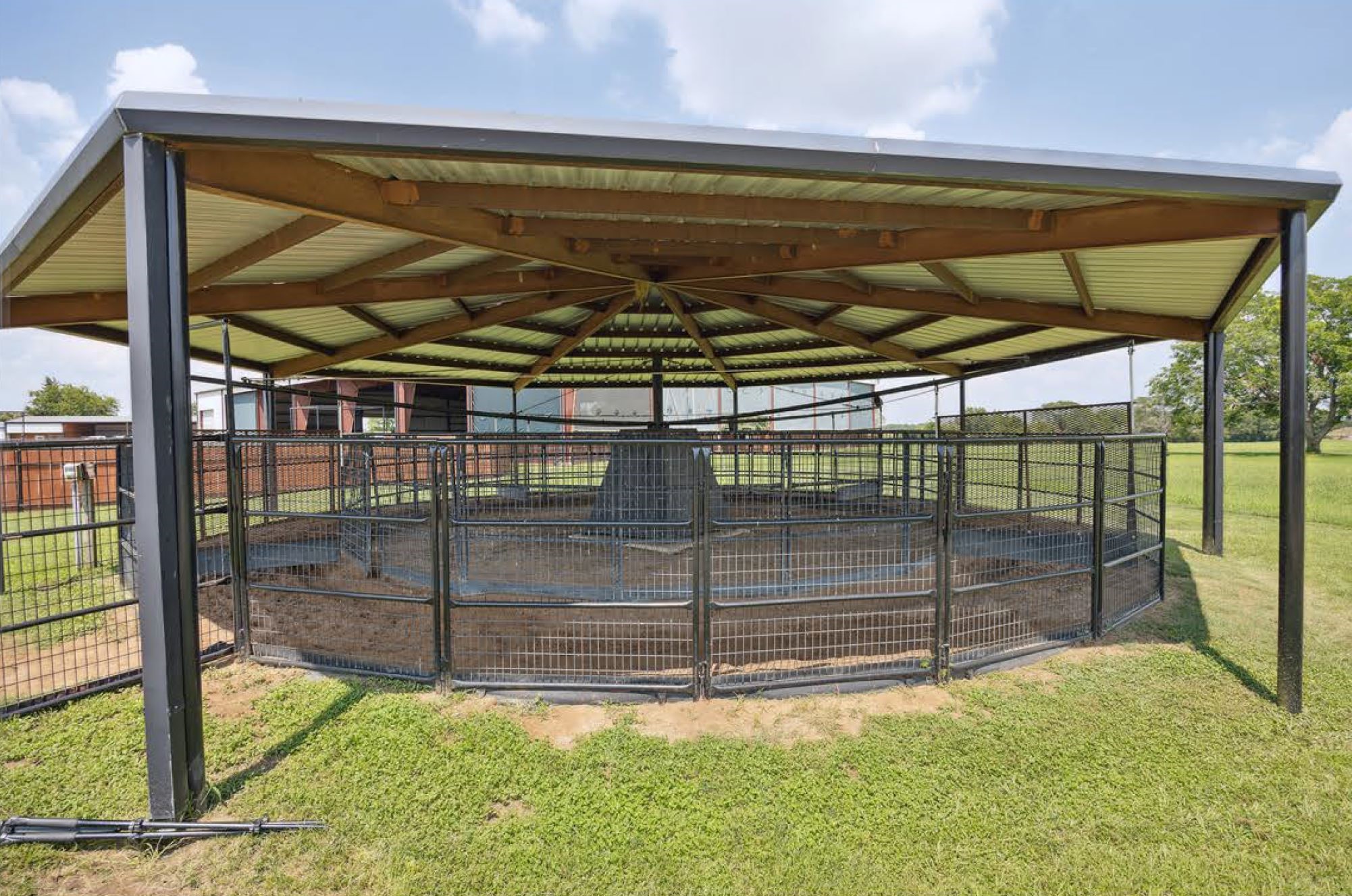 1325 Stalmach Road New Ulm, TX 78950 - Photo 20 of 50 4-horse covered panel walker