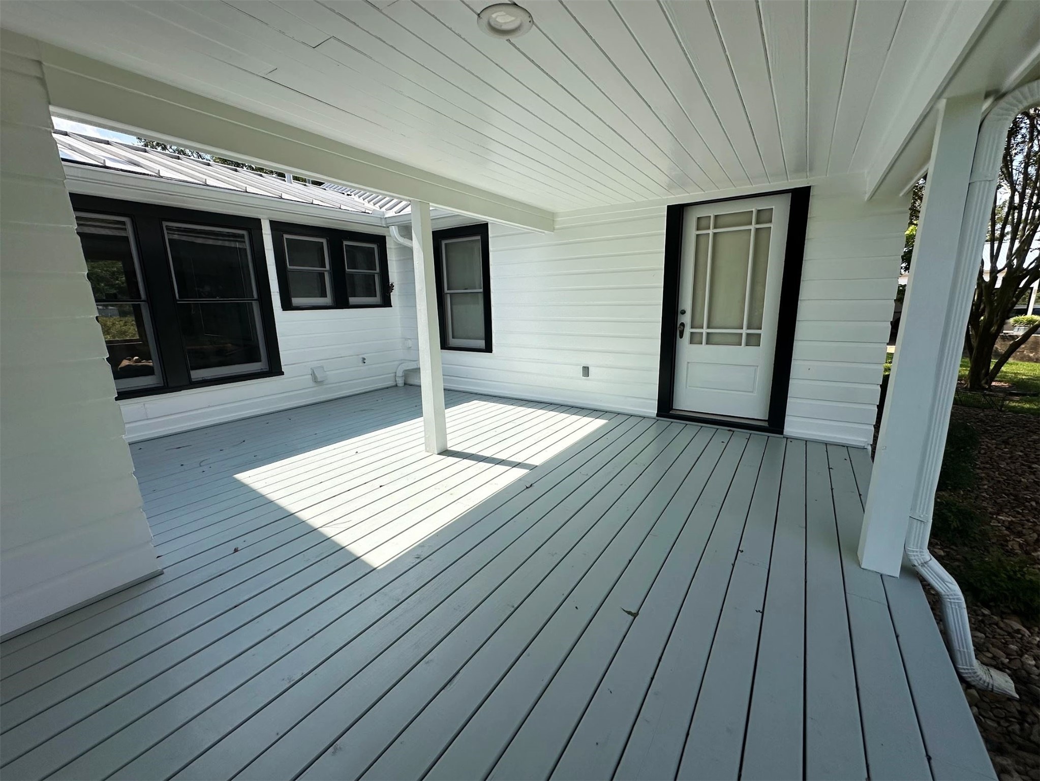 1325 Stalmach Road New Ulm, TX 78950 - Photo 31 of 50 Spacious front porch, perfect for a gathering area.