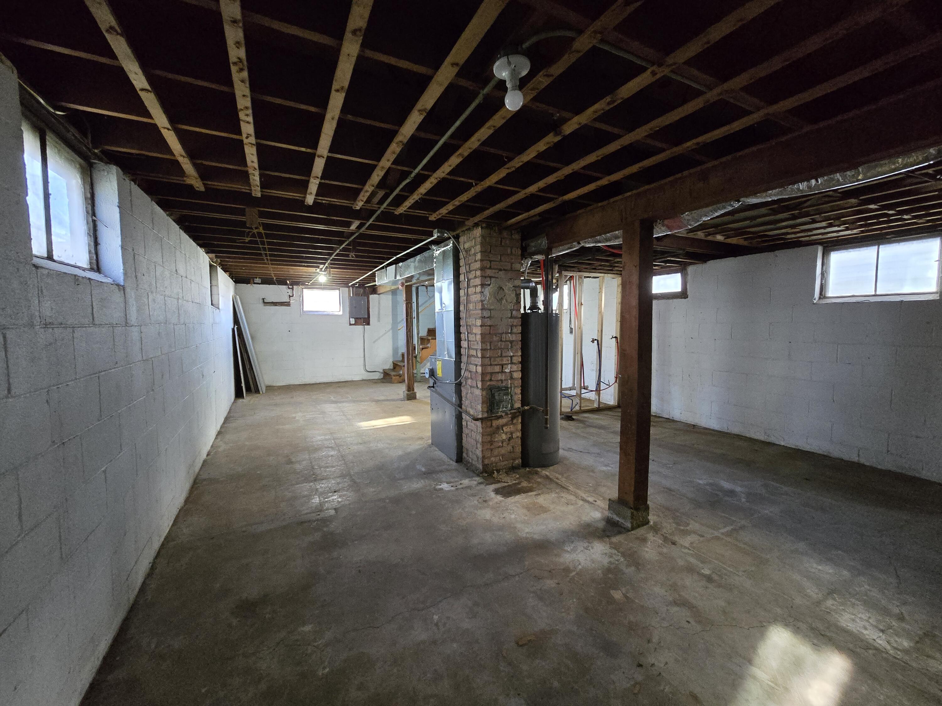1622 Ohio Street Gary, IN 46407 - Photo 14 of 17 a view of empty room