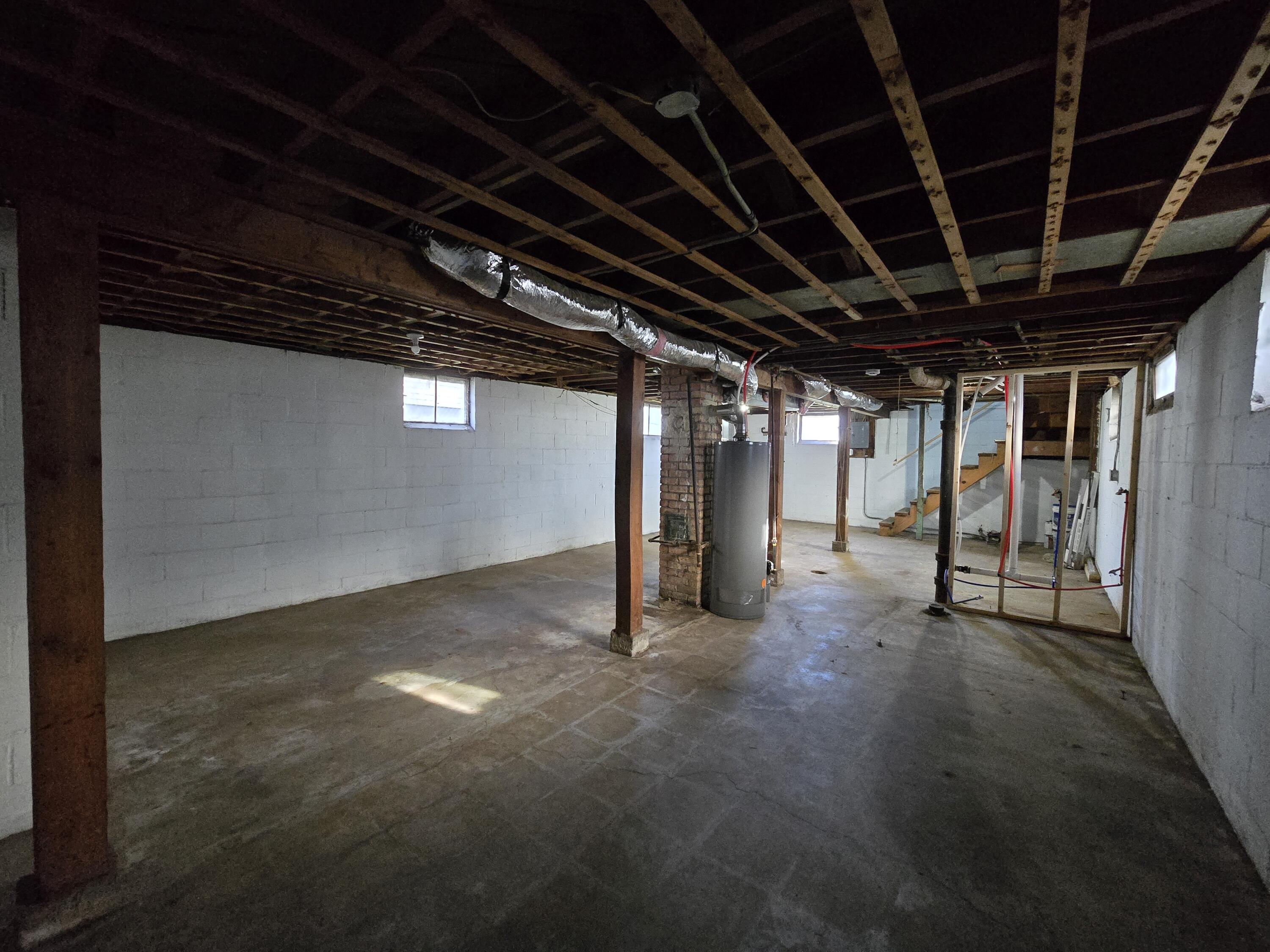 1622 Ohio Street Gary, IN 46407 - Photo 15 of 17 a view of empty room