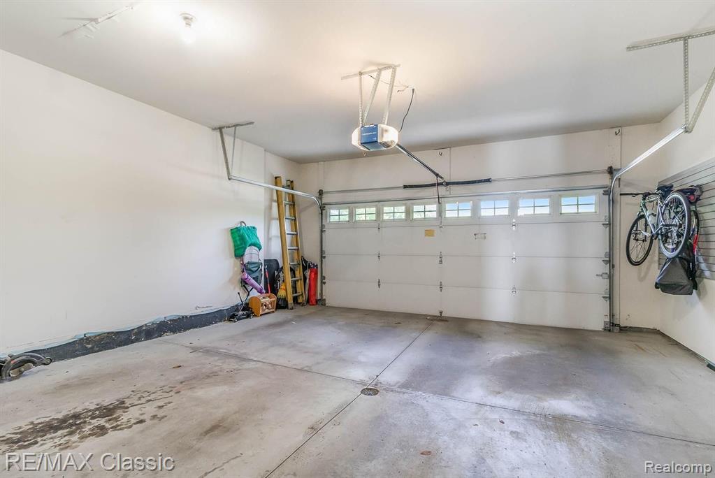 24749 Reeds Pointe Drive, Unit 38 Novi, MI 48374 - Photo 33 of 46