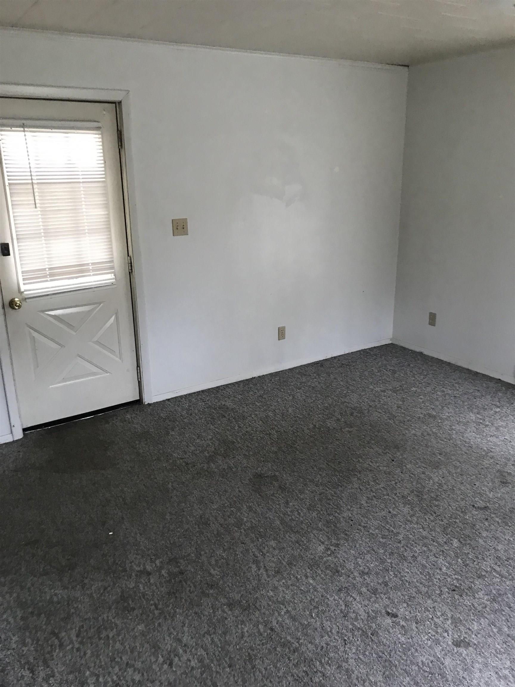 520 West State Street Albany, IN 47320 - Photo 3 of 7