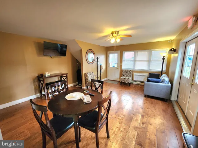 $1,189 | 76 Lark Circle, York, PA 17404