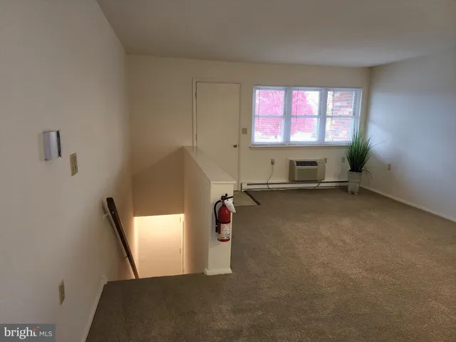 $1,189 | 76 Lark Circle, York, PA 17404