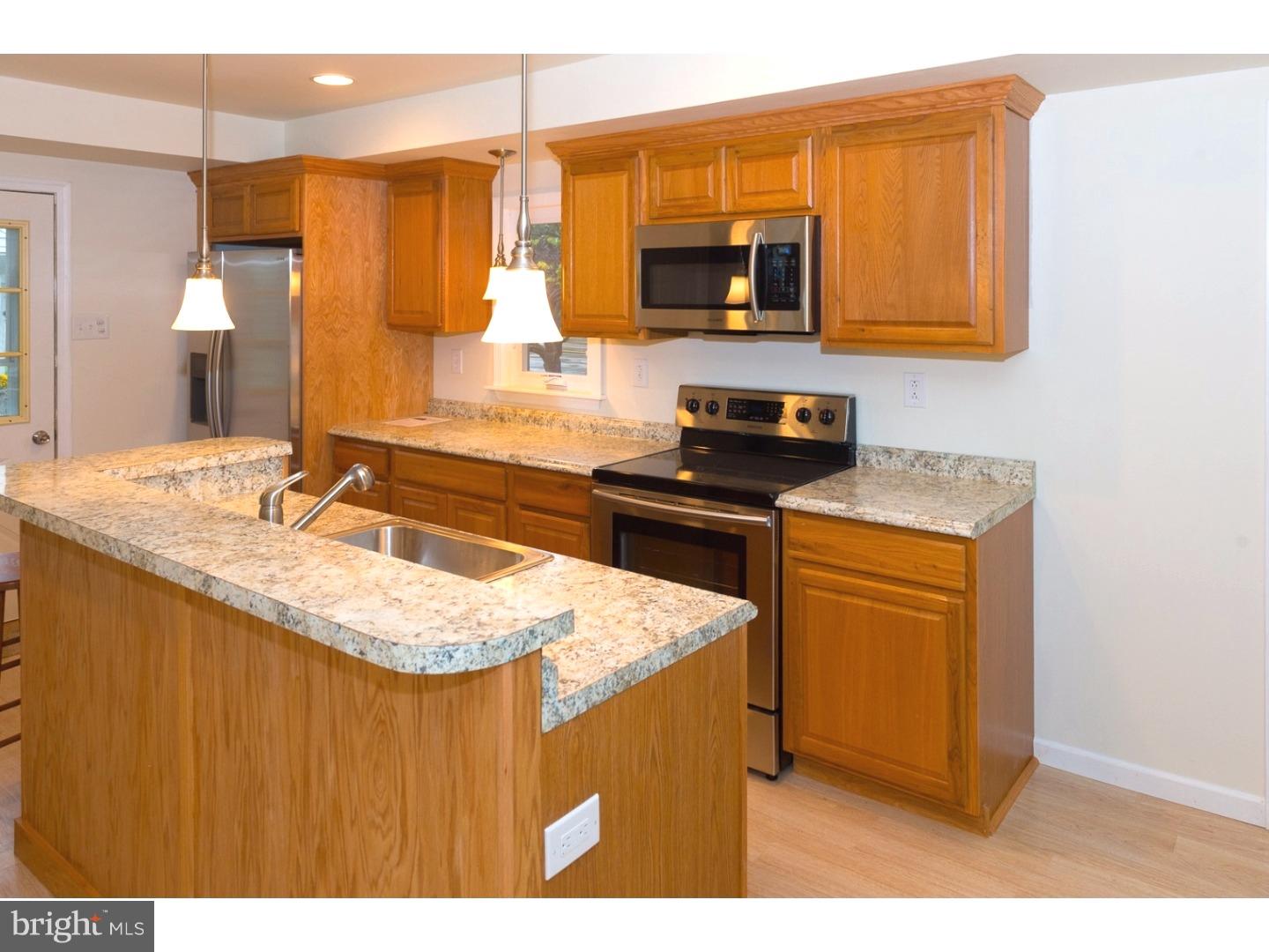 2829 Comly Road Philadelphia, PA 19154 - Photo 4 of 25 Kitchen