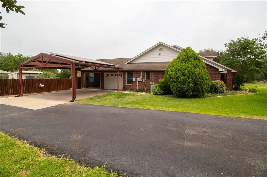 125 Red Bird Beeville, TX 78102 - Photo 21 of 37