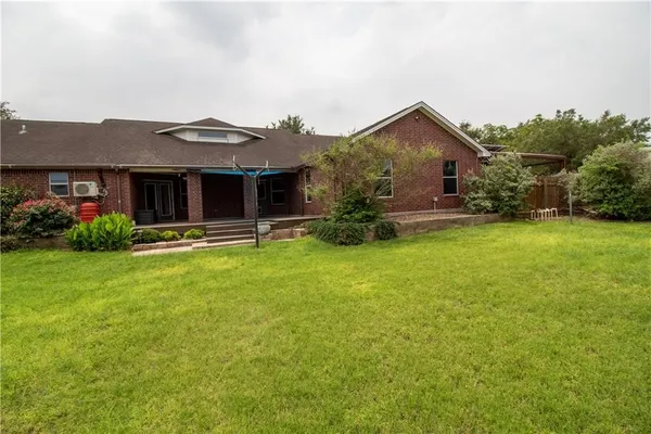 $445,000 | 125 Red Bird, Beeville, TX 78102