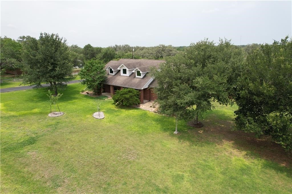 125 Red Bird Beeville, TX 78102 - Photo 36 of 37