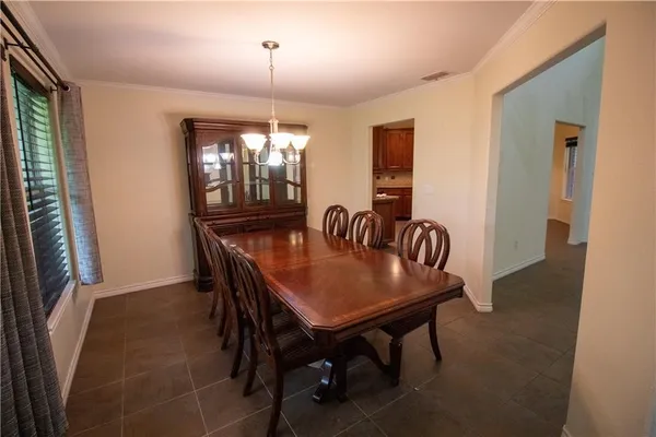 $445,000 | 125 Red Bird, Beeville, TX 78102