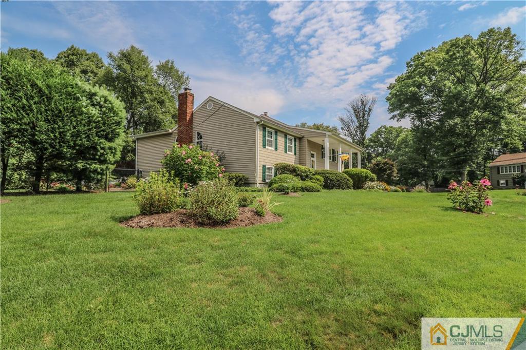 1 Tamarack Road Edison, NJ 08820 - Photo 2 of 25 Gallery Image 2